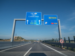 Hlavní tah mezi Ševětínem a Borkem je na dva týdny zavřený