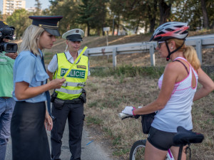 Na cyklostezky v Budějcích dohlíží policisté