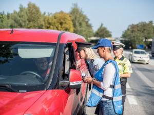 Řídím, piju nealko na silnici u Štilce