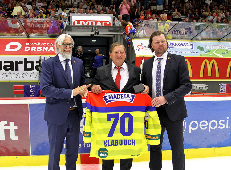 70. narozeniny slaví jedna z legend českobudějovického hokeje Jan Klabouch