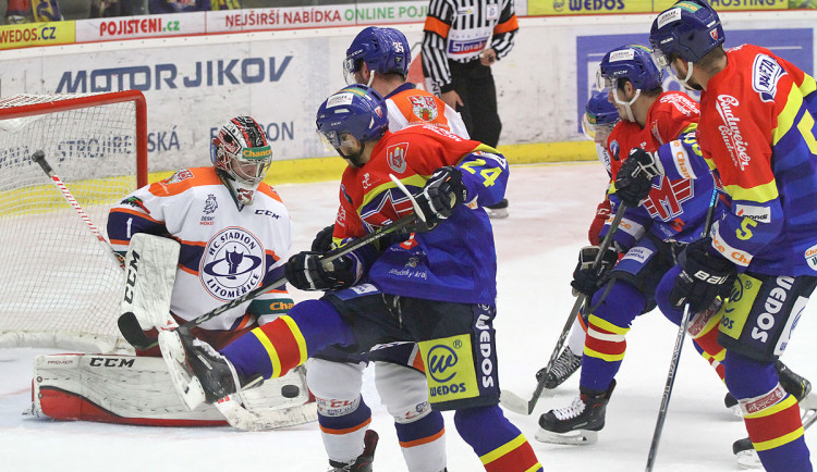 Další ohrožení klece střežené Danielem Dvořákem