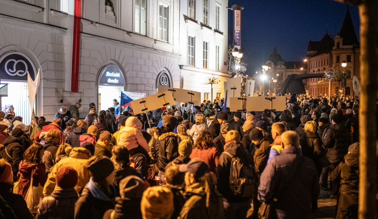 Den boje za svobodu a demokracii