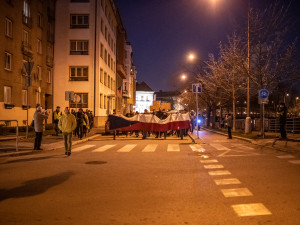 Den boje za svobodu a demokracii