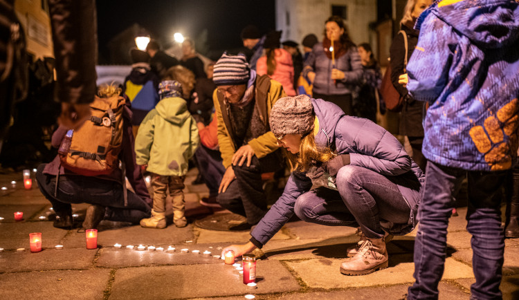 Den boje za svobodu a demokracii
