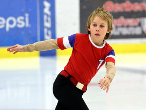 Devítiletý krasobruslař Lukáš Toman