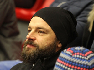 Zraněný Zdeněk Kutlák sledoval utkání pouze z tribuny