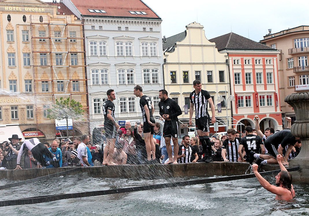 Dynamo porazilo Chrudim a slaví návrat do nejvyšší soutěže