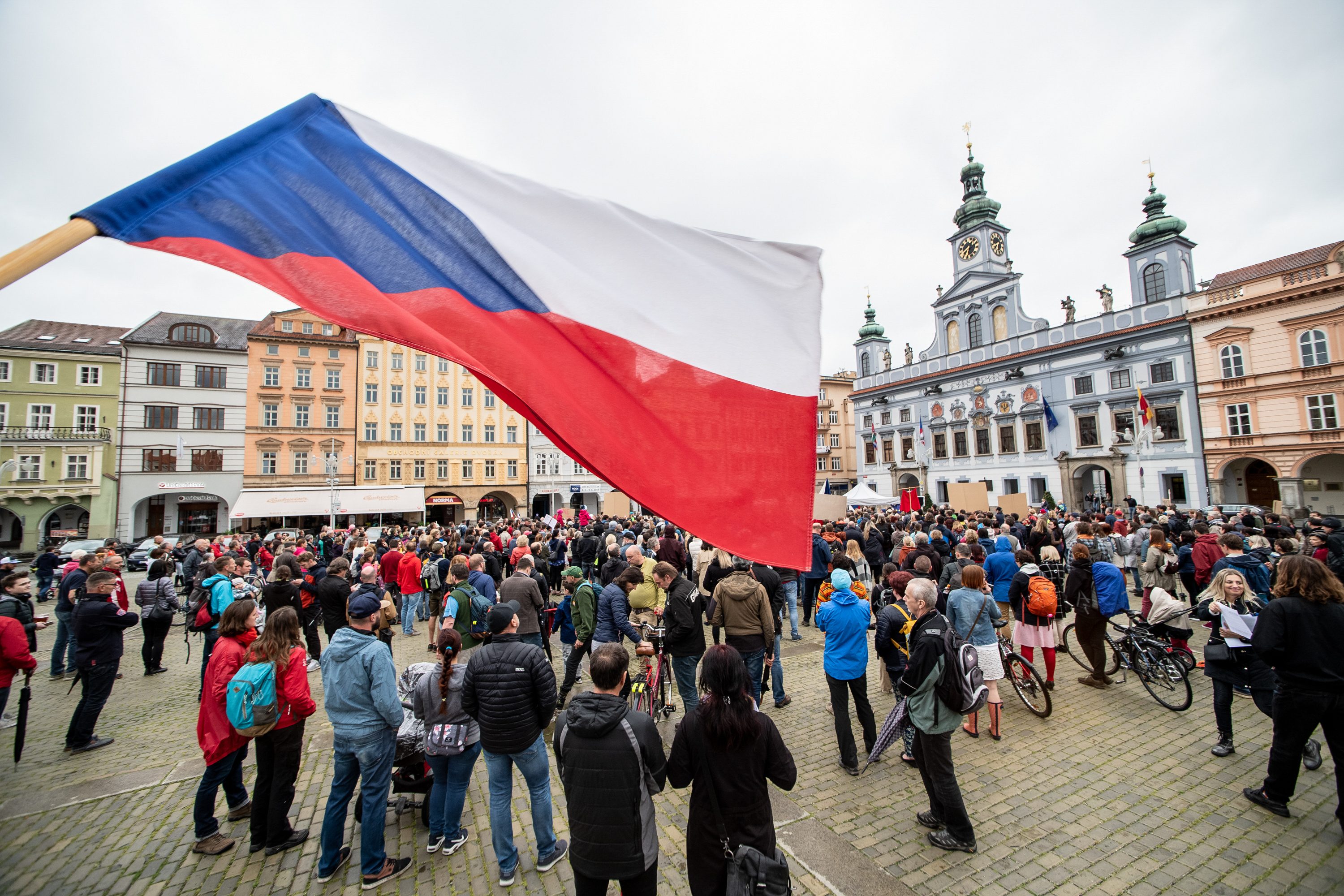 Protest na budějckém náměstí