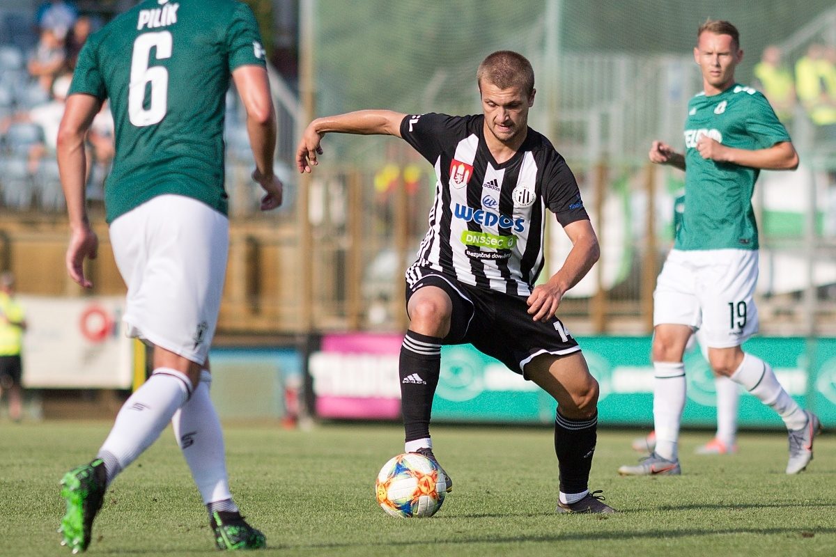 Čolič vystřelil Dynamu remízu s Jabloncem. Jihočeši na domácí vítězství stále čekají