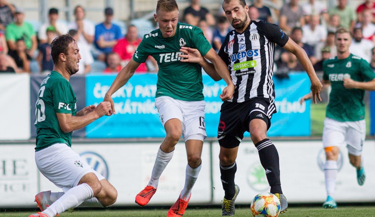 Čolič vystřelil Dynamu remízu s Jabloncem. Jihočeši na domácí vítězství stále čekají