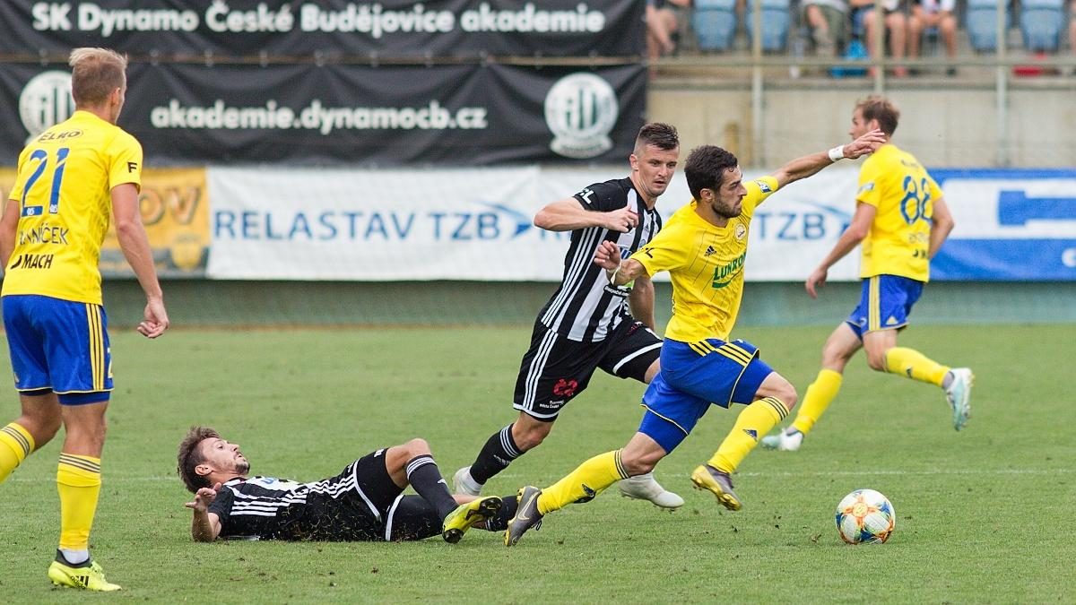 FOTO: Dynamo se dočkalo první domácí výhry