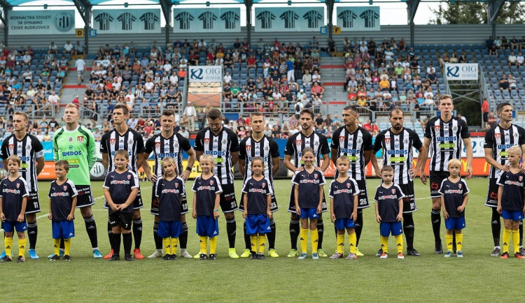 FOTO: Dynamo se dočkalo první domácí výhry