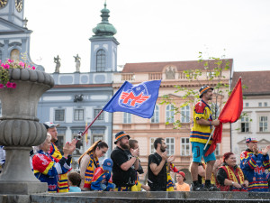 Pochod fanoušků Motoru před první zápasem Chance ligy