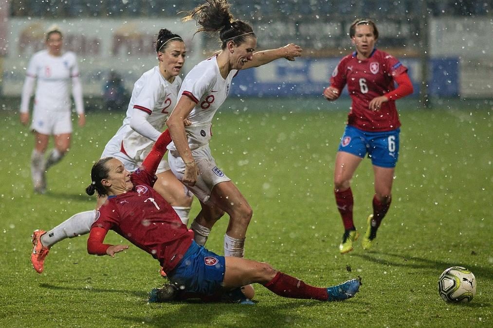 Fotbalistky podlehly v přípravě Angličankám.