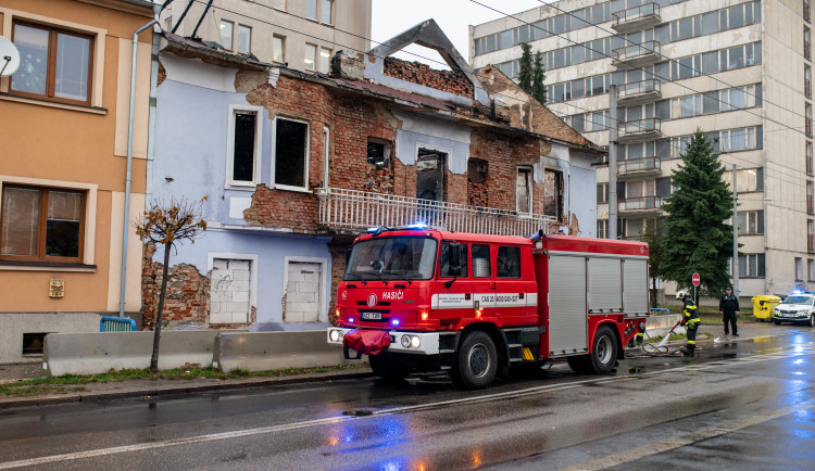 Požár bývalého Cabaretu způsobil škodu za milion