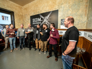 Představení Sedmi spolčených