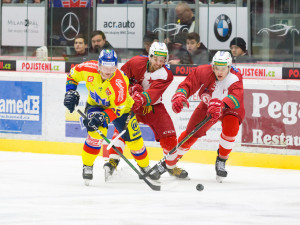 Motor proti Slavii uhrál jenom bod, s Pražany prohrál po prodloužení