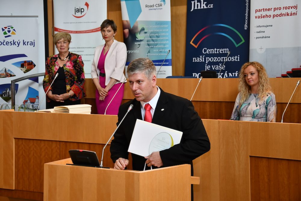 Hejtmanka Ivana Stráská vyhlásila „Ceny hejtmanky Jihočeského kraje za společenskou odpovědnost“ za rok 2019