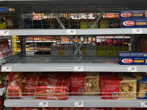 Vykoupené regály v obchodech