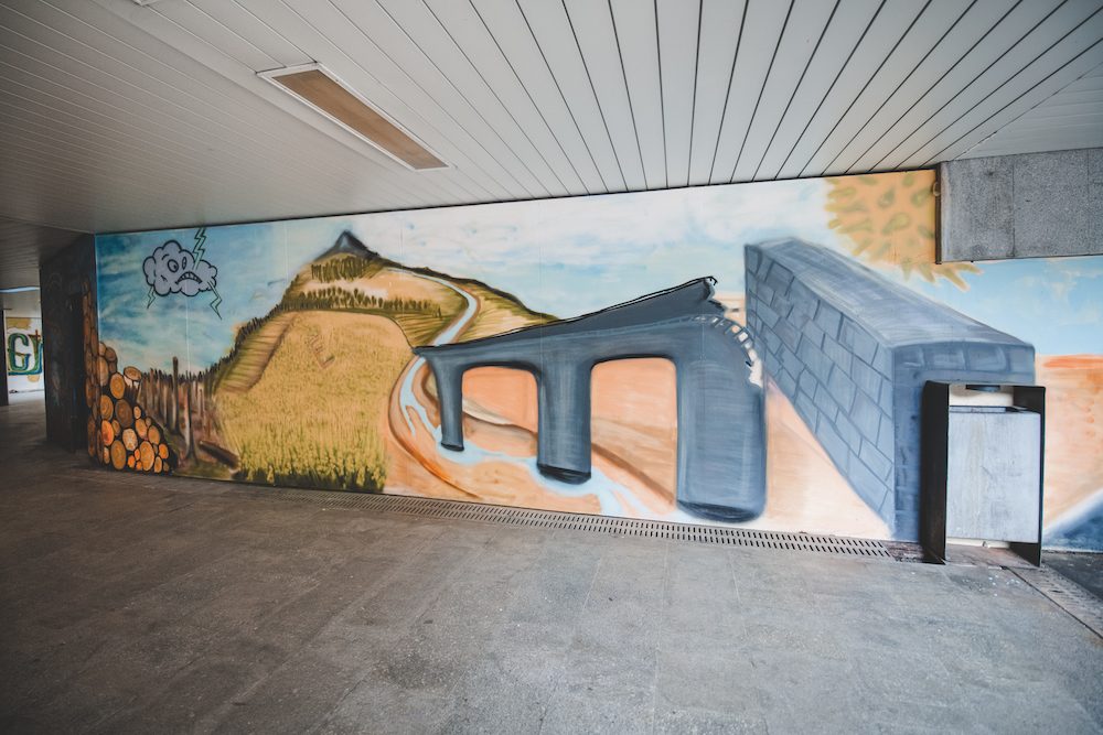 Graffiti v podchodu