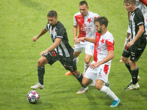 FOTOGALERIE: Slavia na jihu Čech dominovala a vykročila za obhajobou