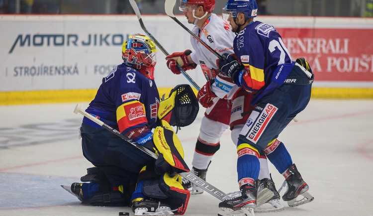 FOTOGALERIE: Motor se po sedmi letech vrátil do extraligy, doma nestačil na neoblíbený Mountfield