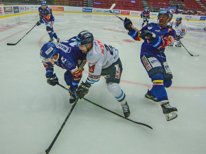 FOTOGALERIE: Nepomohl ani fantastický Patera. Motor čeká na první domácí výhru, v nájezdech podlehl Liberci