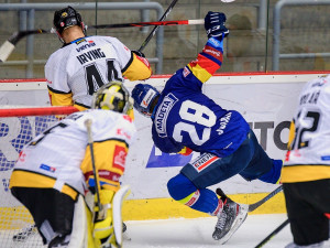 FOTOGALERIE: Druhé vítězství v řadě. Motoru se začíná dařit, v Budvar aréně přehrál Litvínov 4:3