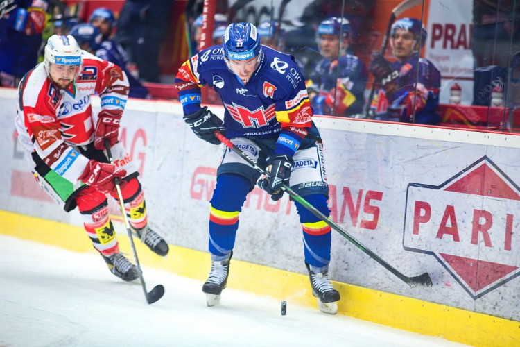 FOTOGALERIE: Konec úspěšné série. Budvar aréna po čtyřech zápasech padla, vyloupily ji Pardubice