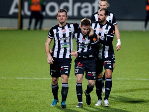 FOTOGALERIE: Brzký gól a červená karta. Dynamo doma dobývalo příbramský val, nakonec vyhrálo 2:1