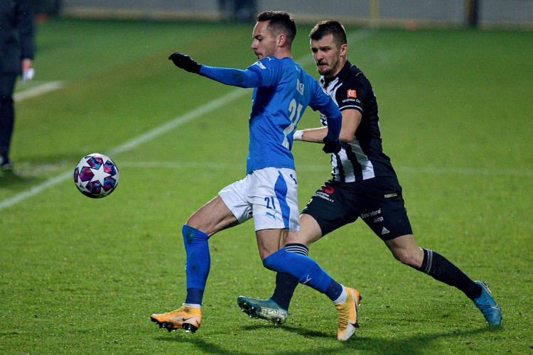 FOTOGALERIE: Dynamo válí a pět zápasů v řadě neprohrálo, Baník sestřelil v závěru Mršič