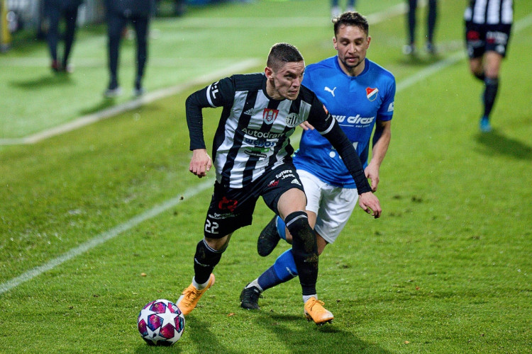 FOTOGALERIE: Dynamo válí a pět zápasů v řadě neprohrálo, Baník sestřelil v závěru Mršič