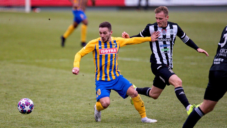 FOTOGALERIE: Konec úspěšné série. Dynamo doma nečekaně padlo s poslední Opavou, inkasovalo v závěru