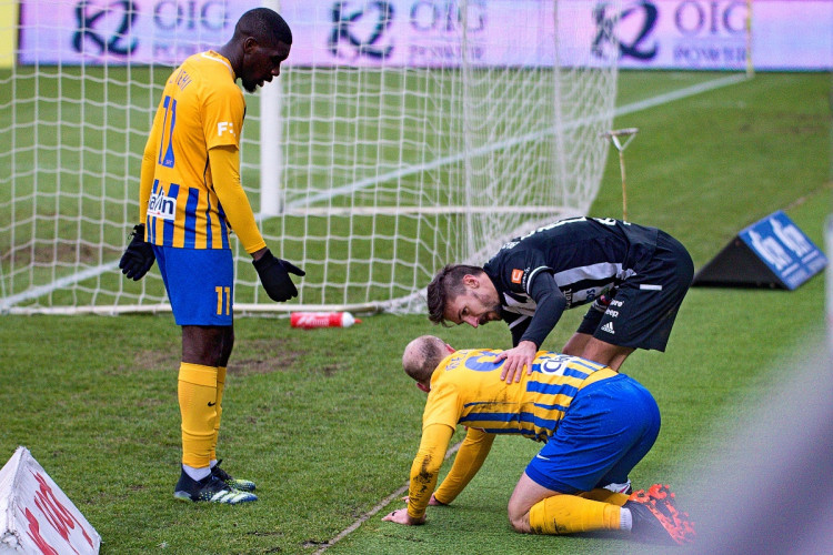 FOTOGALERIE: Konec úspěšné série. Dynamo doma nečekaně padlo s poslední Opavou, inkasovalo v závěru