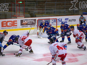 FOTOGALERIE: Čtvrtá porážka s Olomoucí. Motor prodloužil mizernou sérii na domácím ledě, padl 1:2
