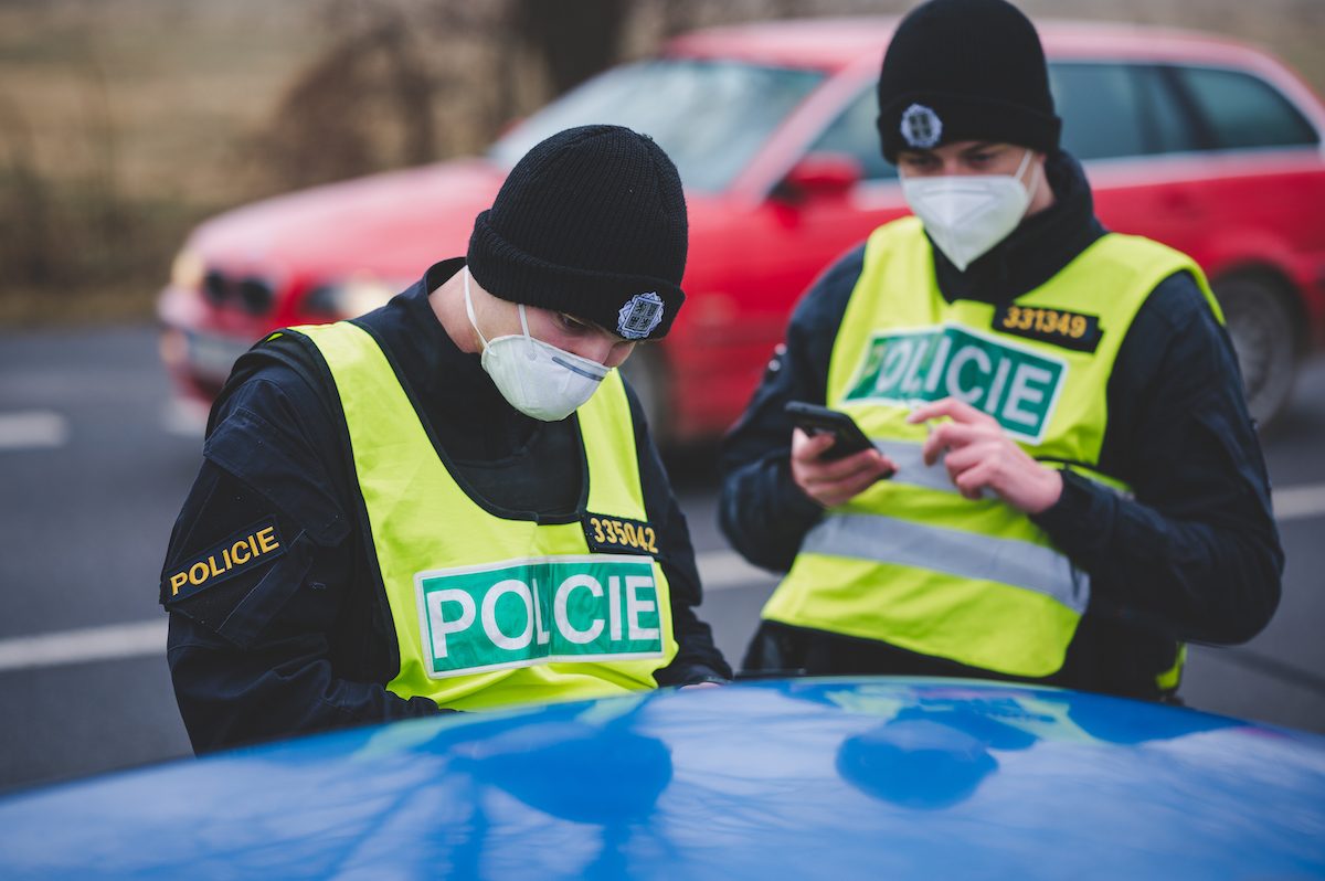 Policie od rána kontrolovala pohyb mezi okresy