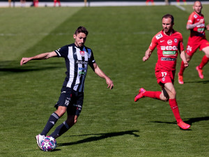 FOTOGALERIE: Další zkrat. Dynamo se utápí ve výsledkové krizi, doma nestačilo ani na Brno