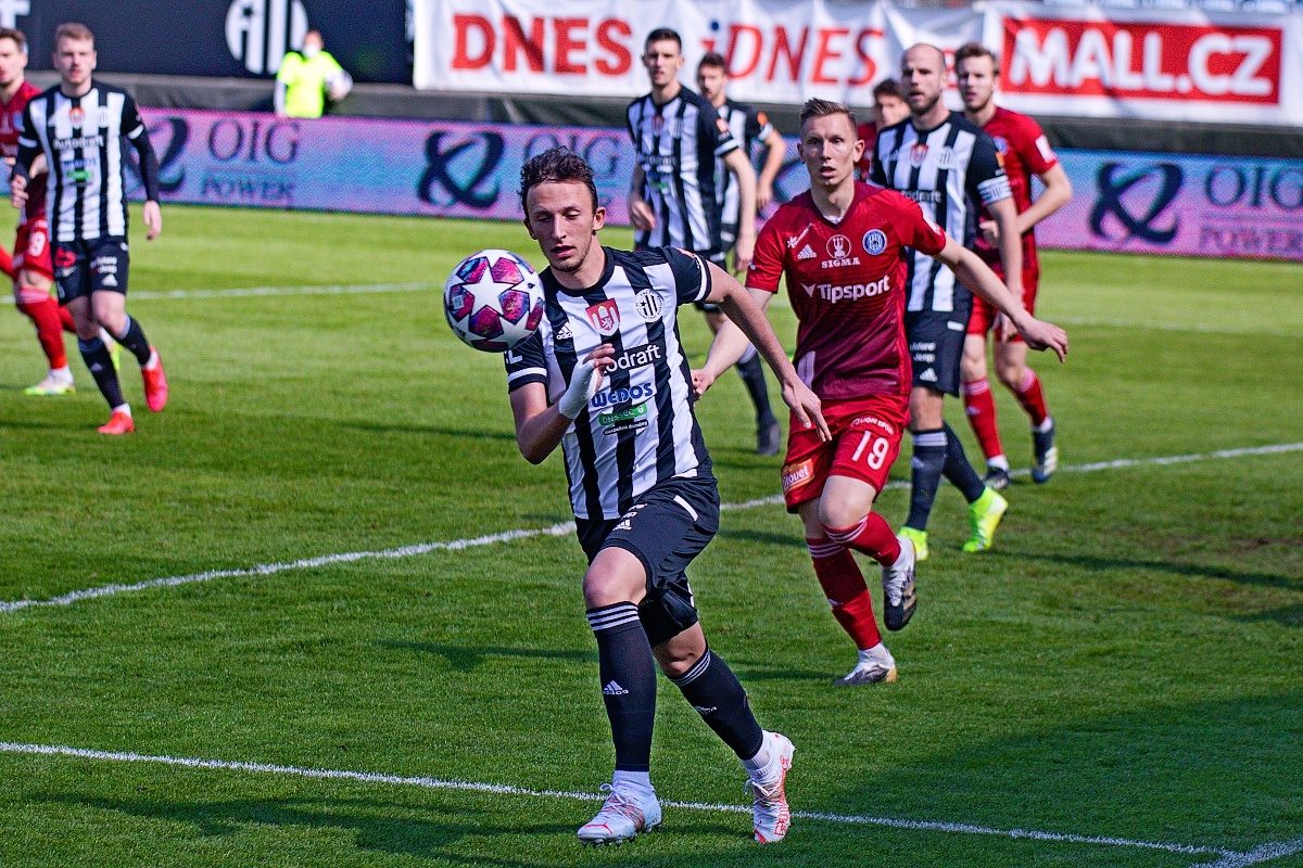 FOTOGALERIE: Proti Dynamu sklapla Csaplárova past. Jihočeši doma se Sigmou vedli 2:0, přesto brali jen bod