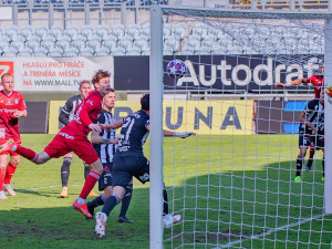 FOTOGALERIE: Proti Dynamu sklapla Csaplárova past. Jihočeši doma se Sigmou vedli 2:0, přesto brali jen bod