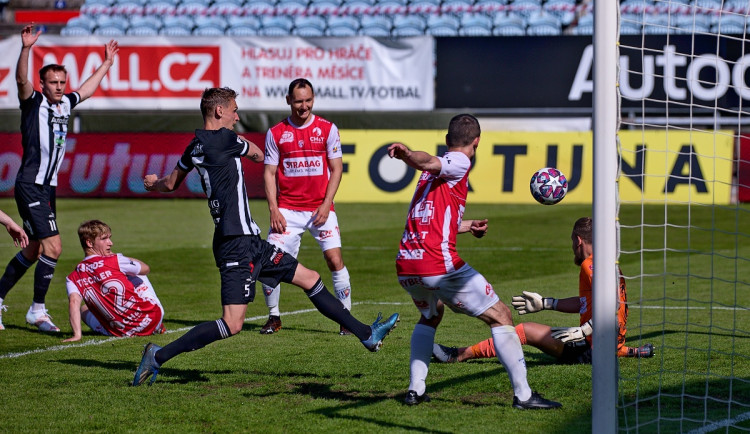 Druhá výhra v řadě. Dynamo oslavilo návrat diváků na Střelecký ostrov vítězstvím 2:0
