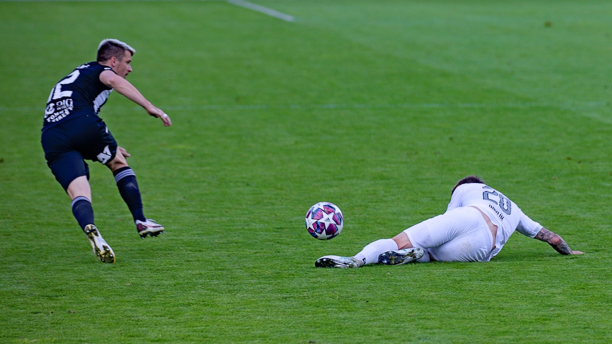 FOTOGALERIE: Velké loučení a těsná porážka. Dynamo v emotivním utkání podlehlo Slovácku