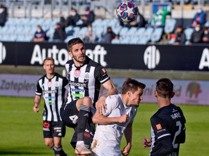 FOTOGALERIE: Velké loučení a těsná porážka. Dynamo v emotivním utkání podlehlo Slovácku