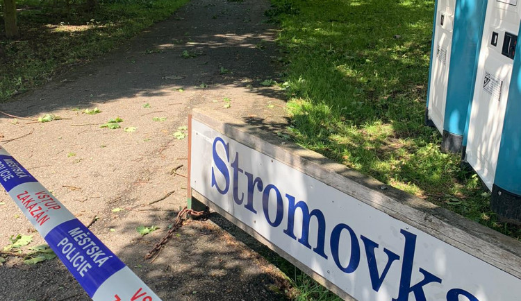 Přes Budějce se prohnala silná bouře