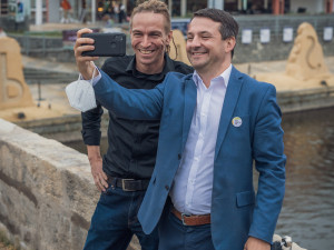 Piráti a Starostové chtějí vrátit naší zemi budoucnost