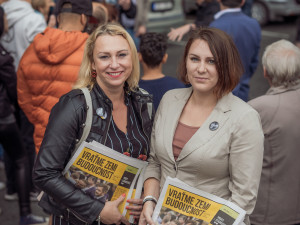 Piráti a Starostové chtějí vrátit naší zemi budoucnost