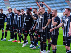 Dynamo po dalším comebacku udolalo Pardubice