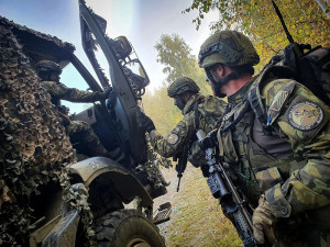 Rekognoskace prostoru před zaujetím palebného postavení.