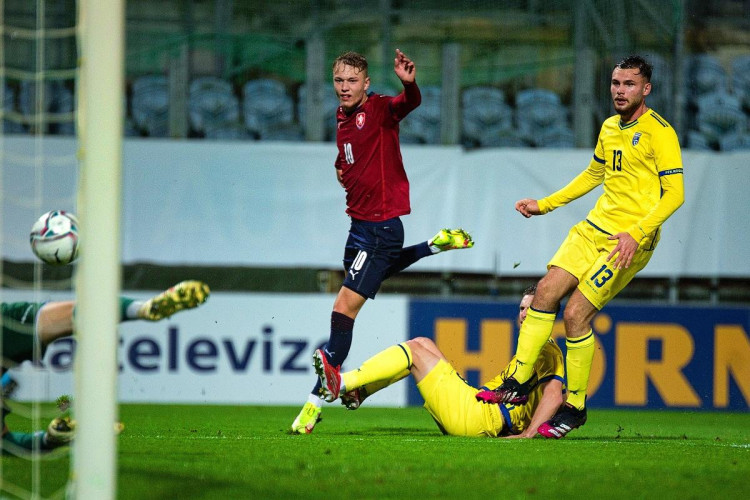 Český tým do 21 let je v kvalifikaci o evropský šampionát neporažený a drží skóre 9:0 po čtyřech zápasech.