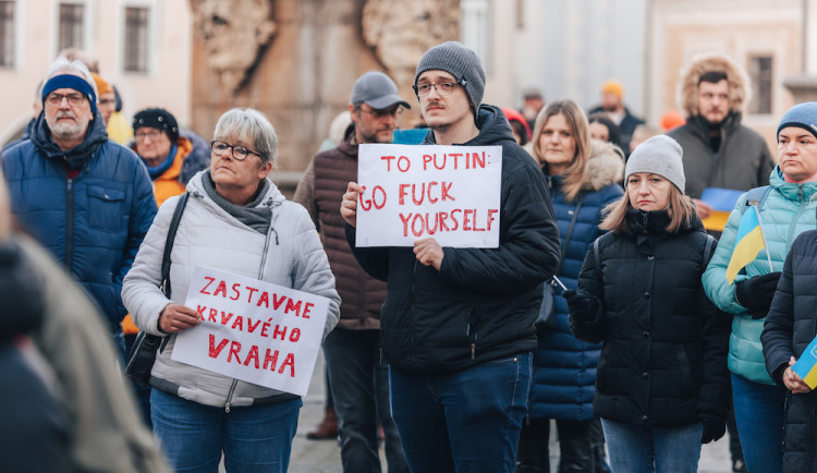Podporu okupované Ukrajině v Českých Budějovicích vyjádřilo na 300 lidí