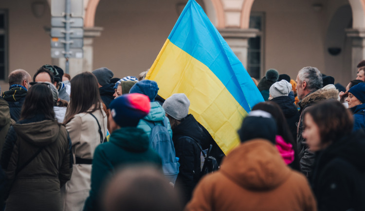 Podporu okupované Ukrajině v Českých Budějovicích vyjádřilo na 300 lidí